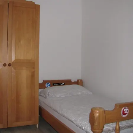 Dom Sticna * Ivancna Gorica